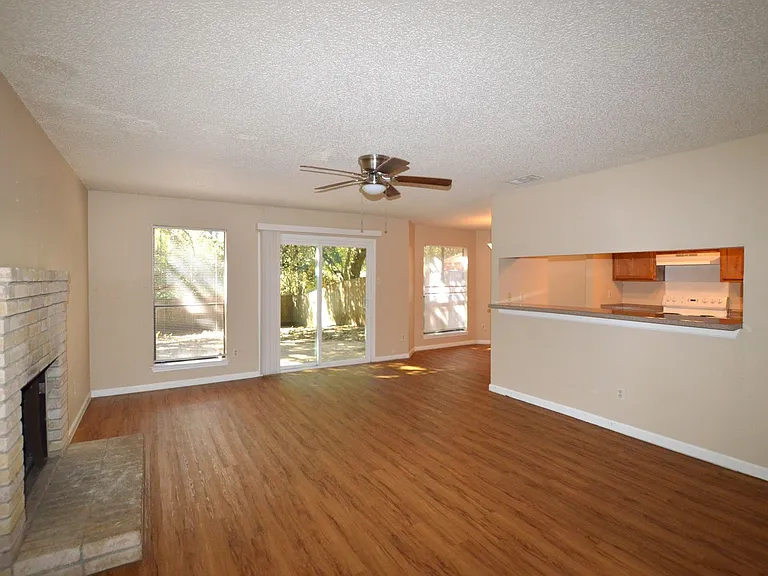 2607 Alcott Ln #A/B — Photo 3