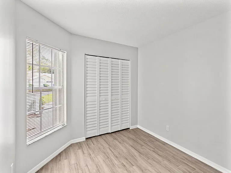 1868 Sixty Oaks Ln — Photo 8