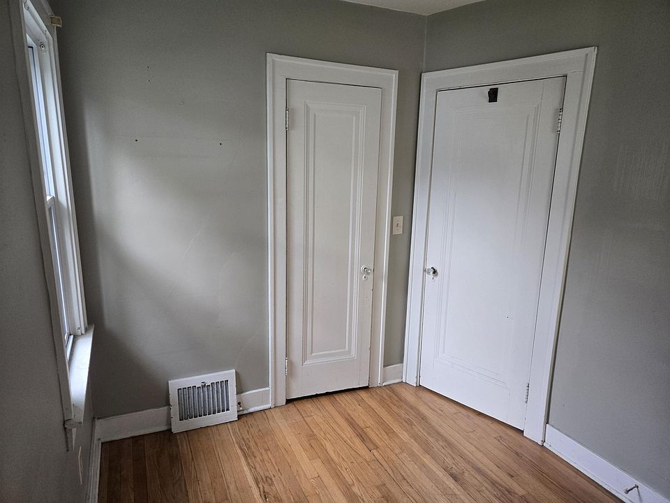 928 Maplegrove Ave, photo 14