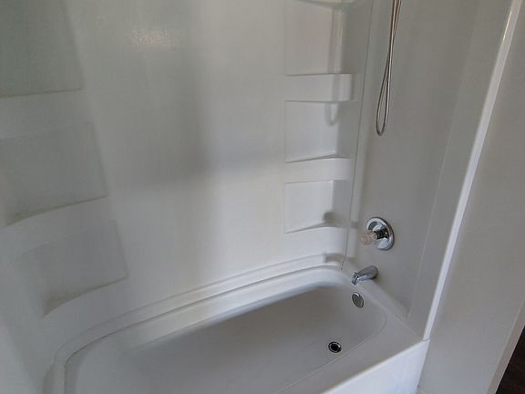 5th image of 4921 Charlene Cir APT 6