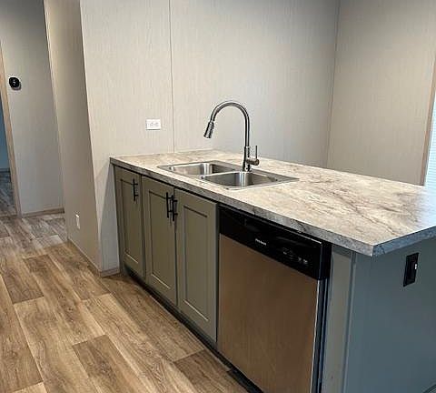 2nd image of 4633 3rd St