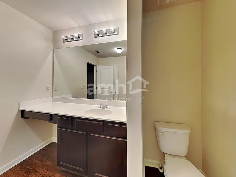 4055 Clay Ct SE — Photo 9