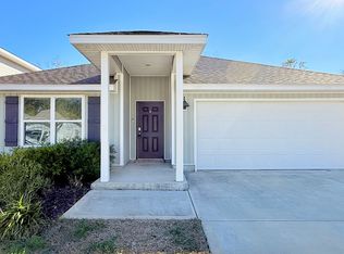5320 Peach Dr, Pace, FL 32571