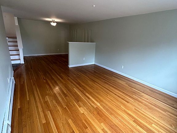 4th image of 34 Petipas Ln
