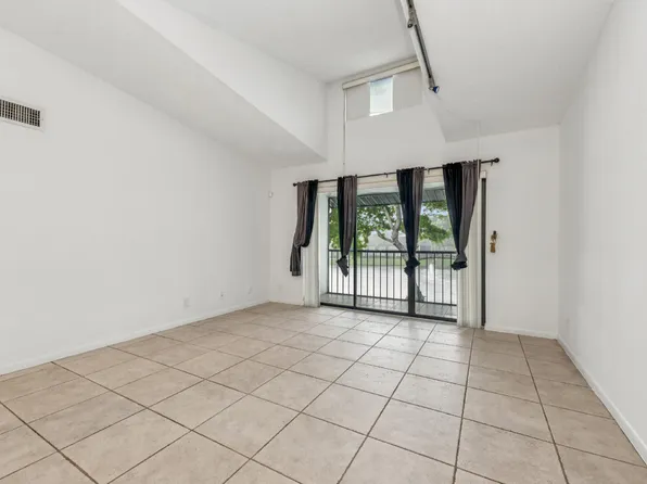 712 Sunny Pine Way #F3, Greenacres, FL 33415