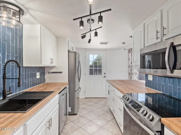 4125 W Massingale Rd, Tucson, AZ 85741