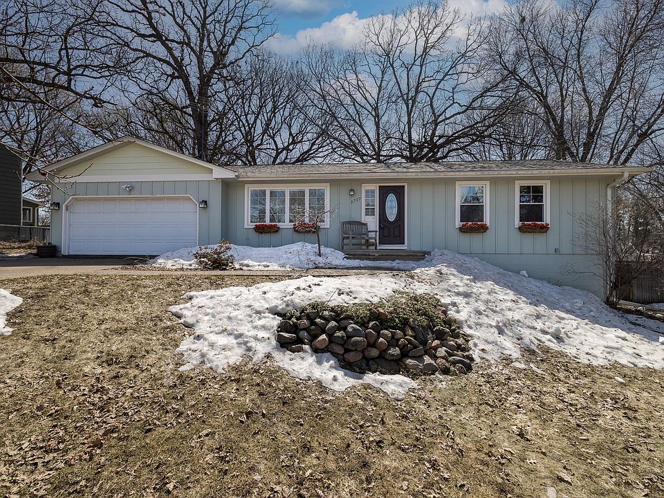 1st image of 1717 Lamplight Dr