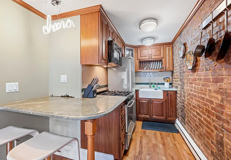 313 W 82nd St #1A — Photo 4