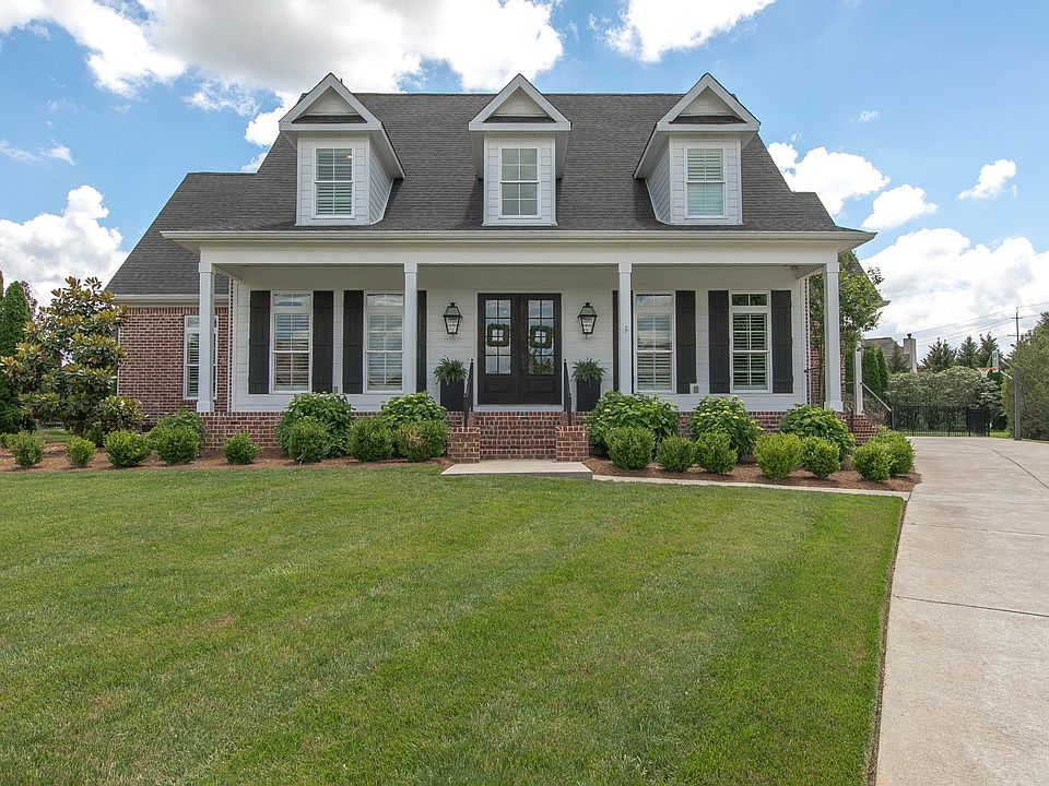 1st image of 1011 Maplewood Ct