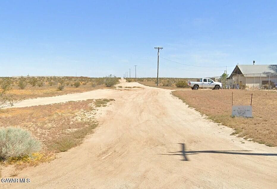 1st image of 19600 E Avenue E 10