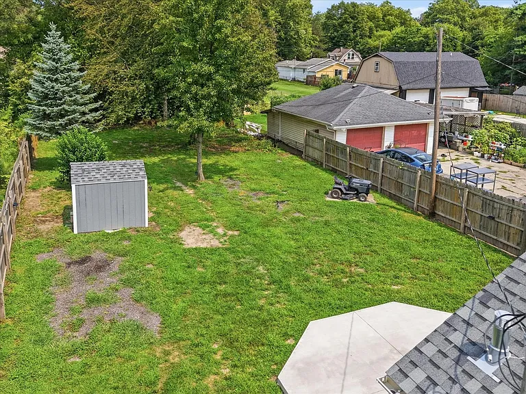 1444 Primrose Ave — Photo 24