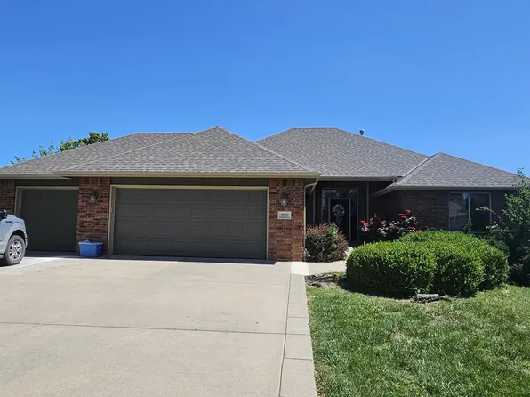 705 Reflection Cv, Winfield, KS 67156