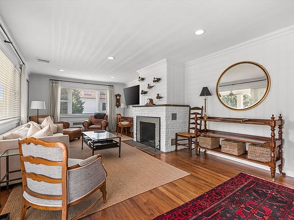 5th image of 11 Portland Pl