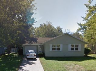 3201 W John St, Champaign, IL 61821