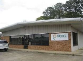 5482 N State St, Jackson, MS 39206