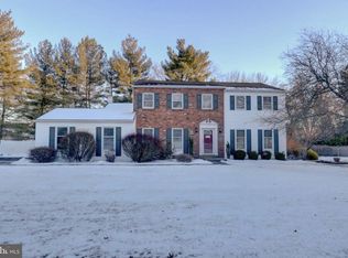 4005 Francine Dr, Hatboro, PA 19040