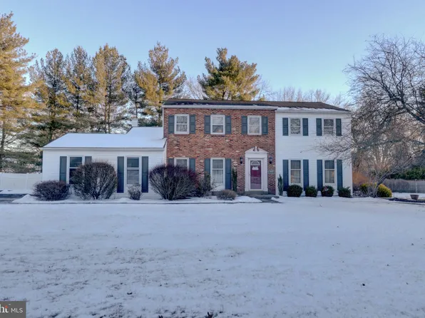 4005 Francine Dr, Hatboro, PA 19040