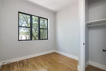 Rented by Rennit Inc.