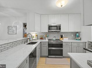Newberry Condominiums, Sterling, VA 20164