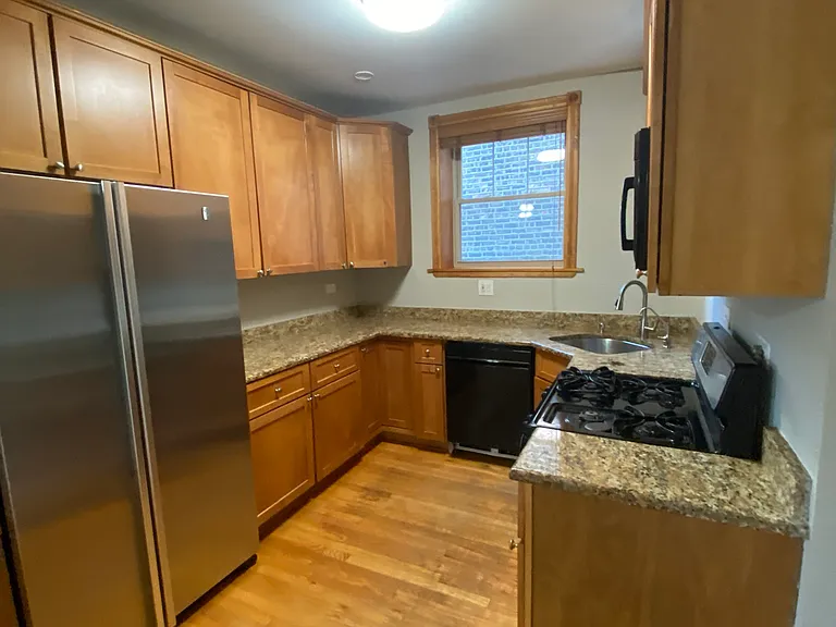 2150 W Arthur Ave #1 — Photo 2