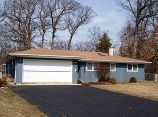 18158 W Avon Ct, Grayslake, IL