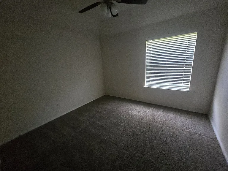 8405 Luzerne Dr — Photo 10