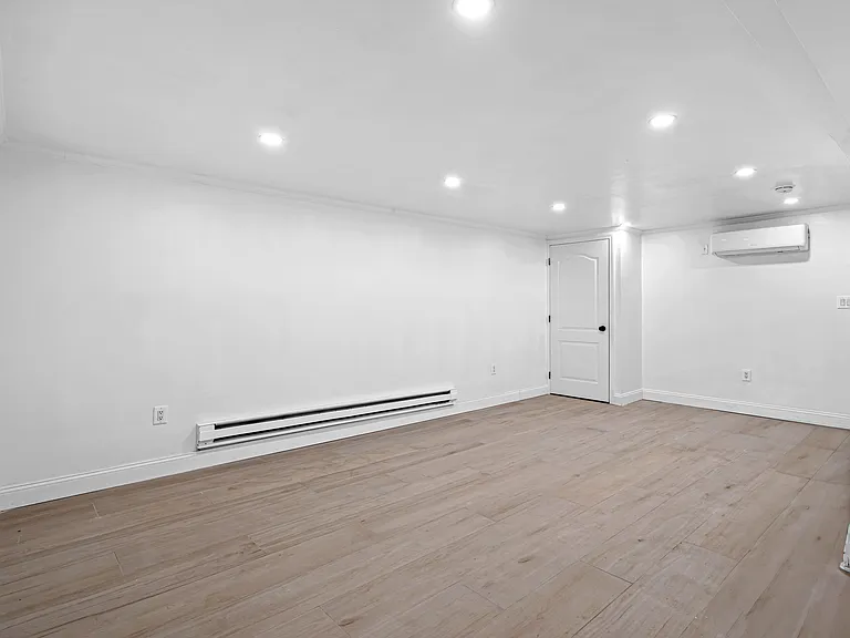 144 14th St #GROUND — Photo 3