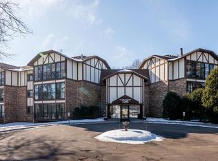 7200 Cahill Rd APT 202, Edina, MN 55439