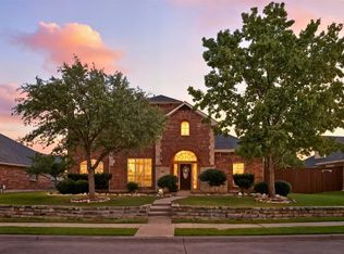 2040 Chisholm Trl, Frisco, TX 75033
