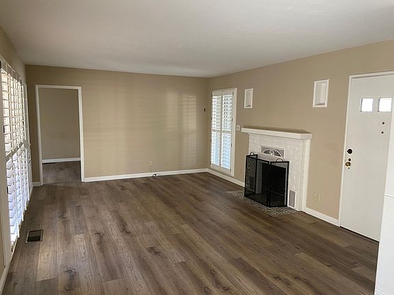 2nd image of 245 Rose St