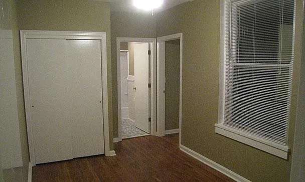 308 Thompson St #B — Photo 8