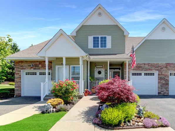 50 Rose Lane #50, Mount Sinai, NY 11766