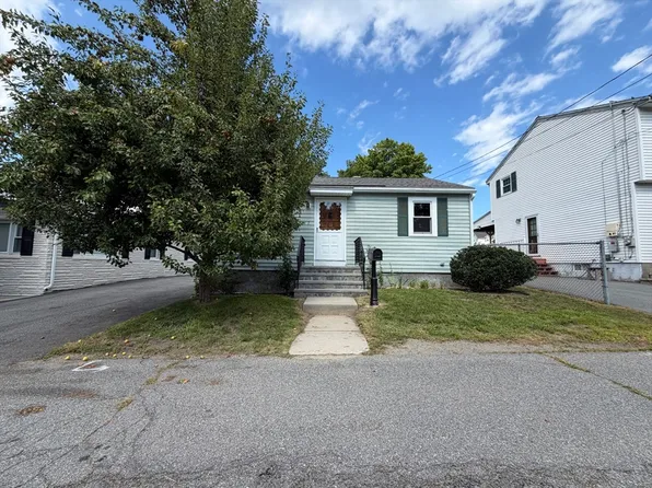 17 Monarch St, Lowell, MA 01854