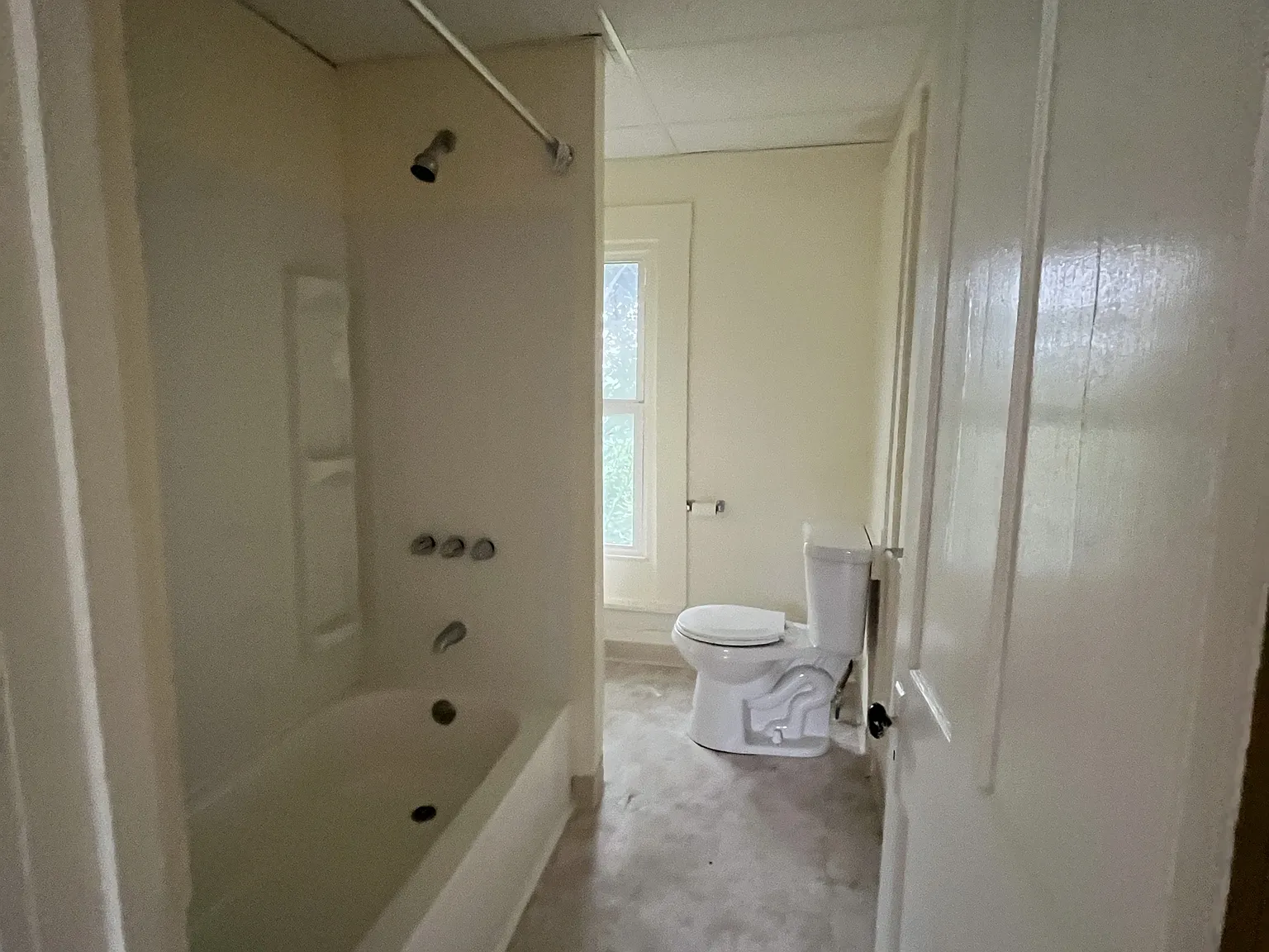 114-116 West 8th Street - 5 2nd Floor East — Photo 3