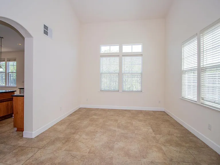 6239 Newhaven Ln — Photo 11