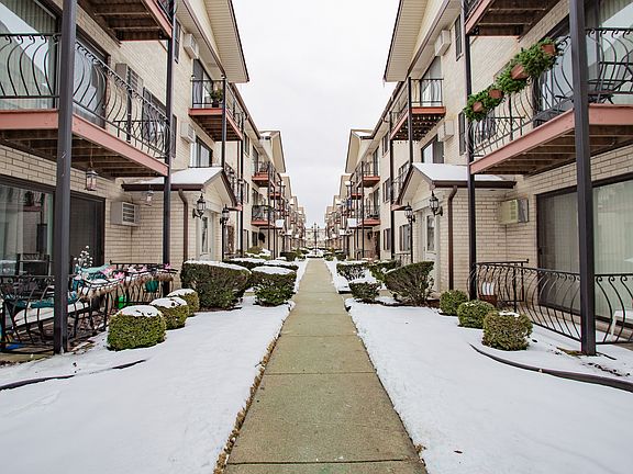 3rd image of 5151 N East River Rd #125A