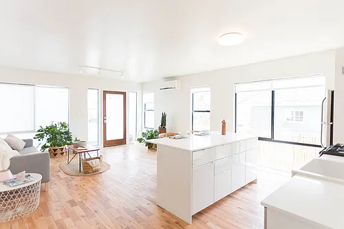 1129 N Virgil Ave #1133 Photo 1