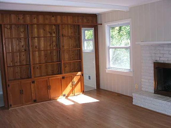 5th image of 8501 N Broadway St