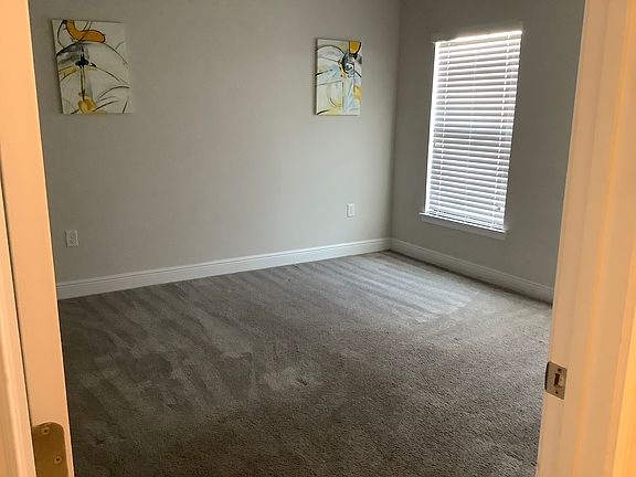 4th image of 147 Kenny Blvd