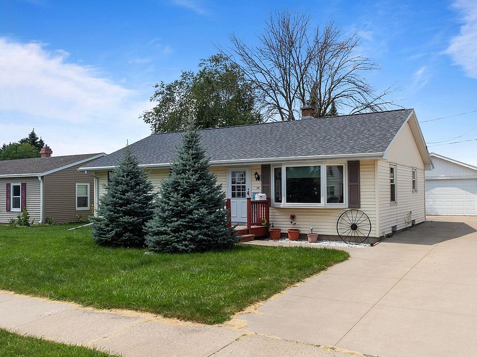 1st image of 125 Andrew Ave