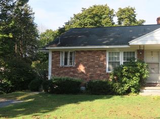 43 Cherry Ave #AB, Delmar, NY 12054