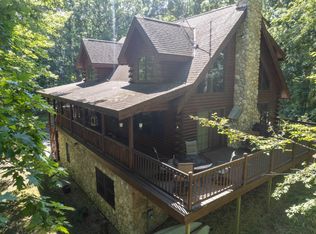 N5025 Arrowhead Ct, Juneau, WI 53039