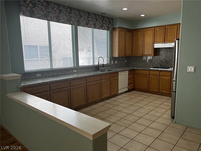 8327 San Ramon Dr — Photo 12