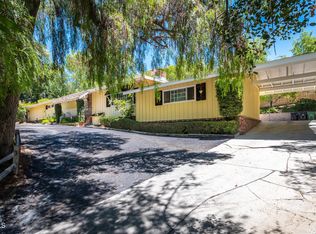 10054 Sunland Blvd, Sunland, CA 91040