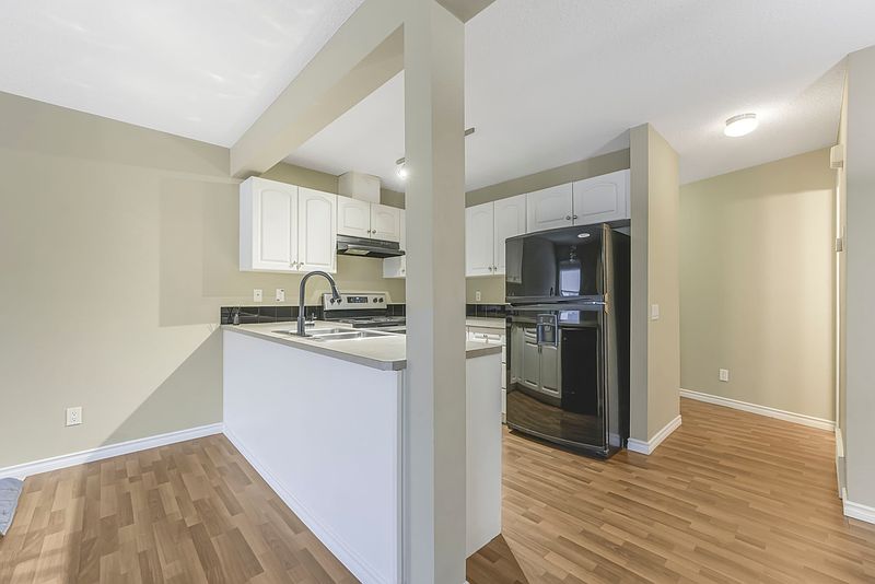 Edmonton Townhouse for rent - 3 Bedrooms — photo 15