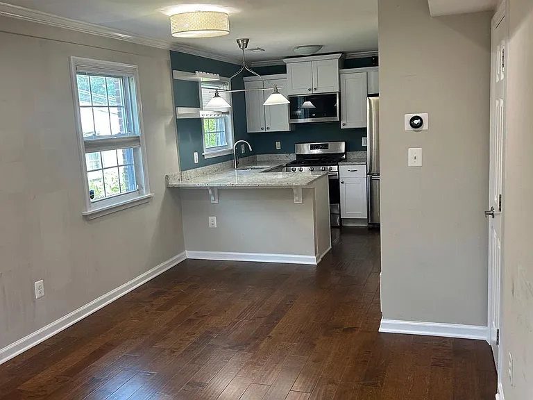 36 58th St SE — Photo 9