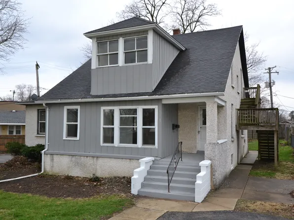 2 bed, 1.0 bath, 850 sqft, $1,225, 1067 N May St #2, Joliet, IL 60435