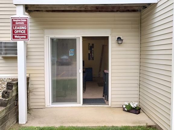 5th image of 175 Memorial Dr #18