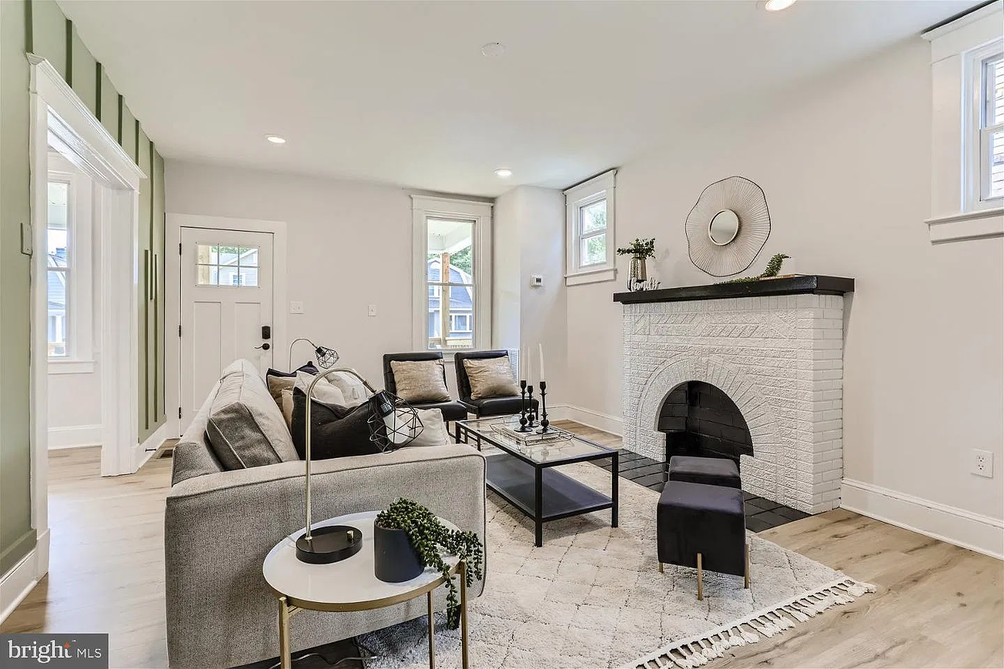 4 bed, $3,250 — Photo 3