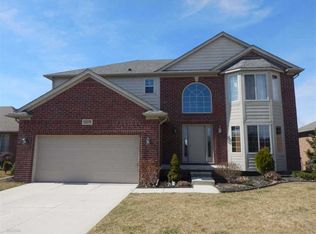 53379 Crawford Dr, Chesterfield, MI